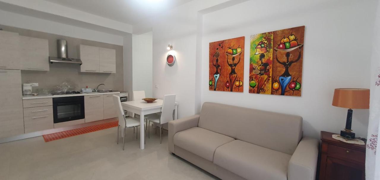 Apartamento Casa Riblo E Flo Monopoli Exterior foto